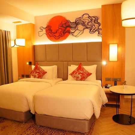 Ramada By Wyndham Gorakhpur Gorakhnath Mandir Road Hotel Kültér fotó