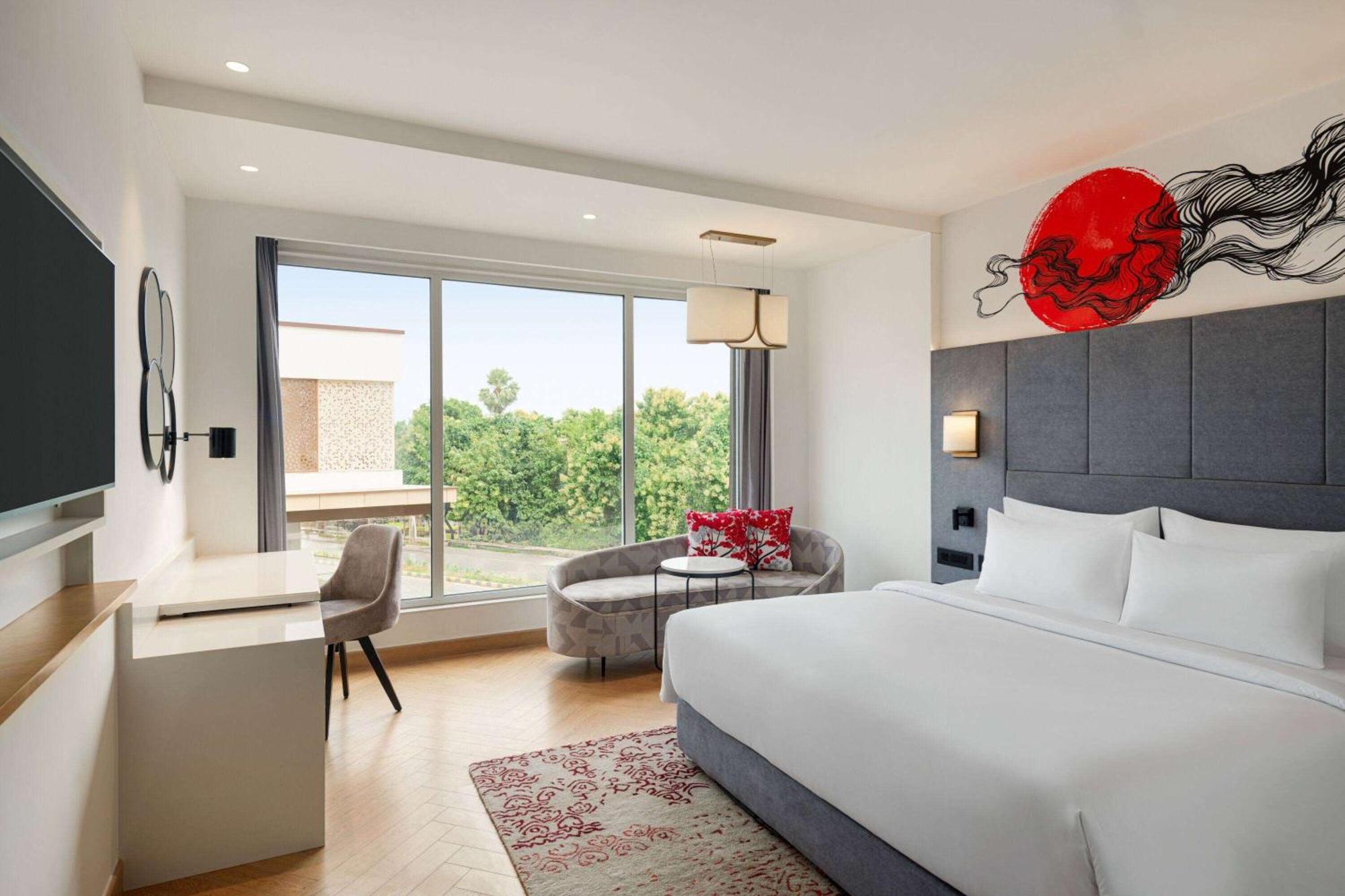 Ramada By Wyndham Gorakhpur Gorakhnath Mandir Road Hotel Kültér fotó